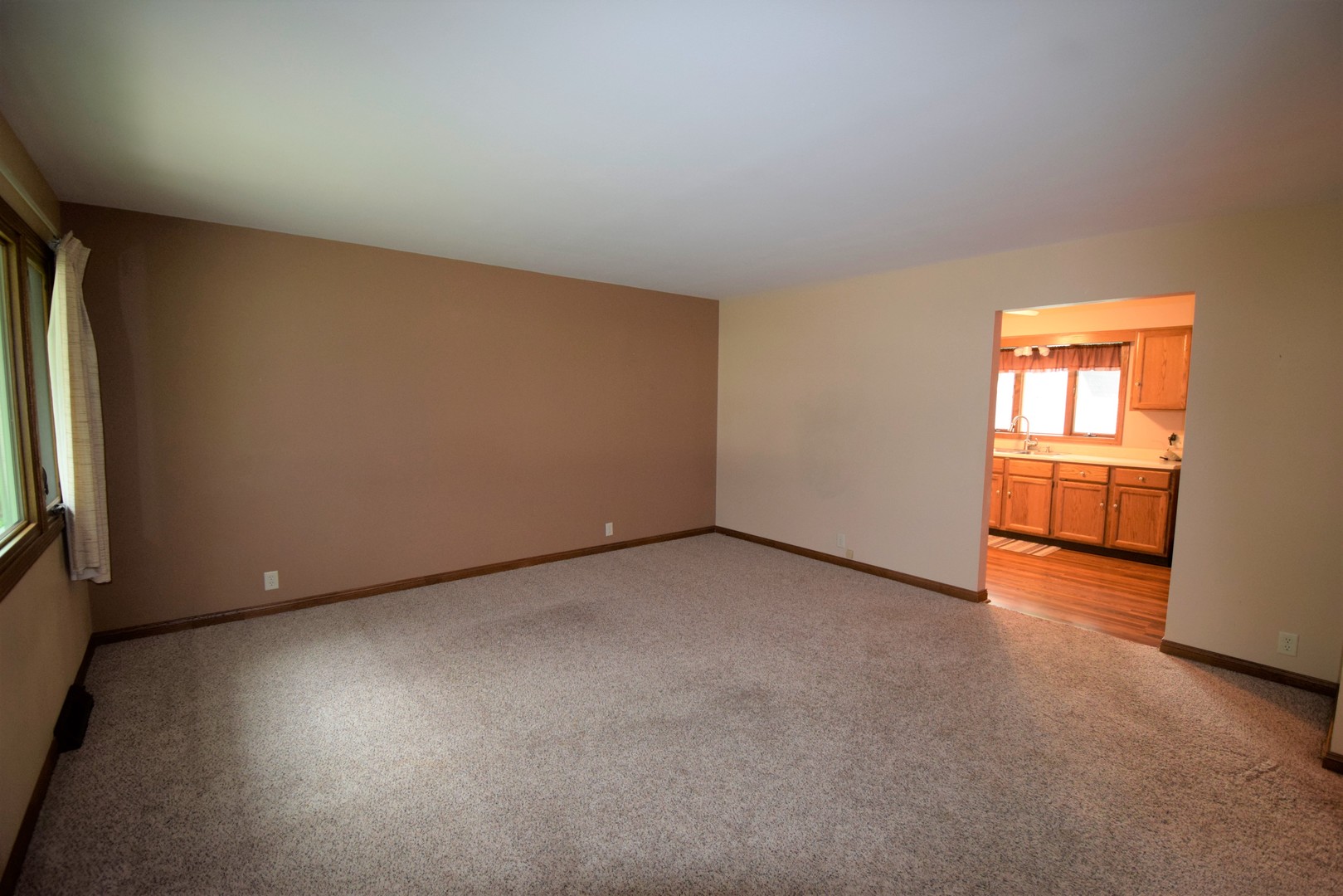 209 Reid Road Genoa, IL 60135 - Photo 8 of 26