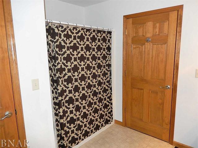 9743 North Ridge Circle Clinton, IL 61727 - Photo 15 of 22