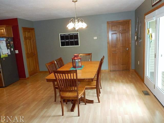 9743 North Ridge Circle Clinton, IL 61727 - Photo 10 of 22