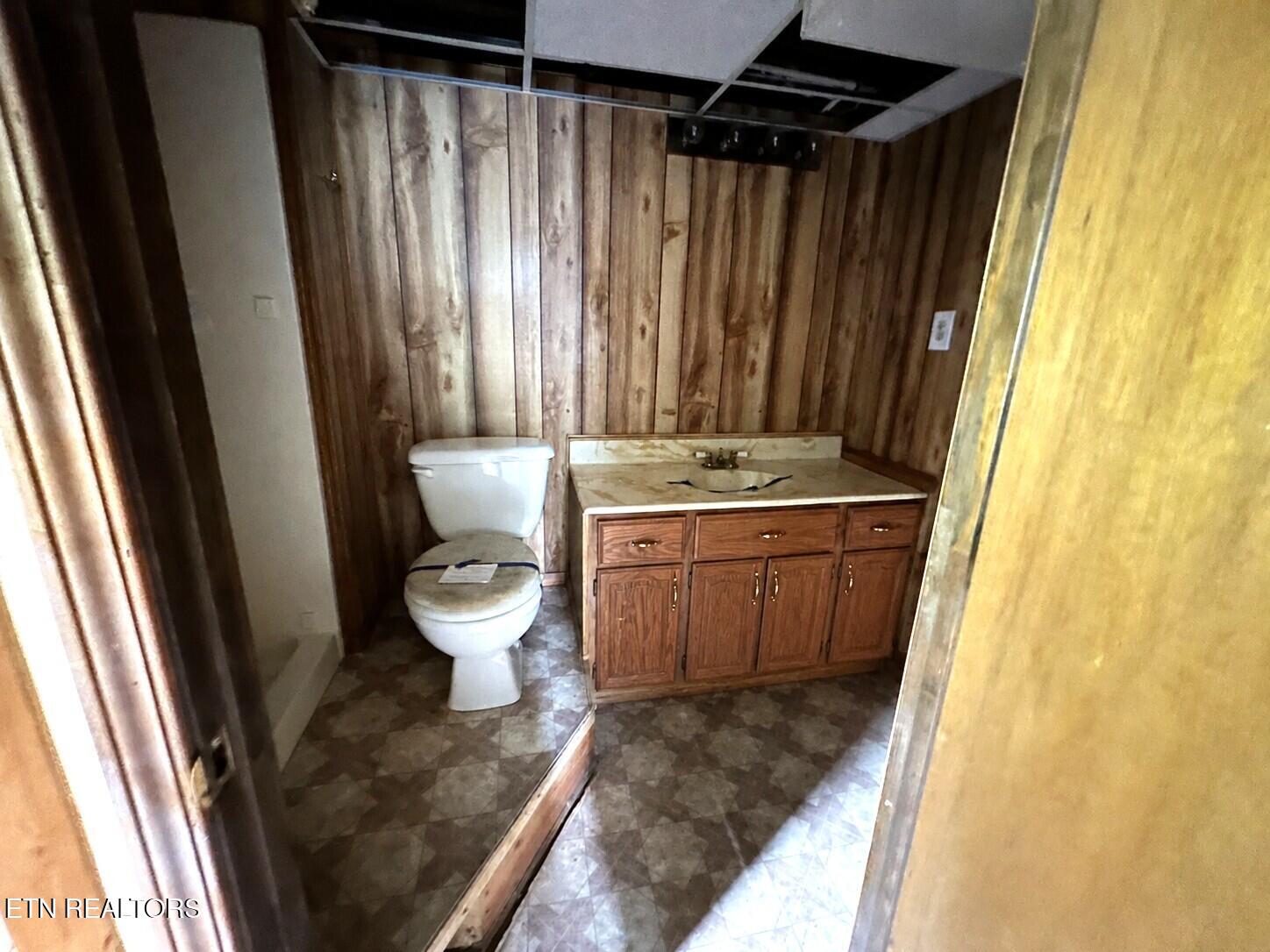 530 Boone Ridge Road Jamestown, TN 38556 - Photo 8 of 19 basement bath