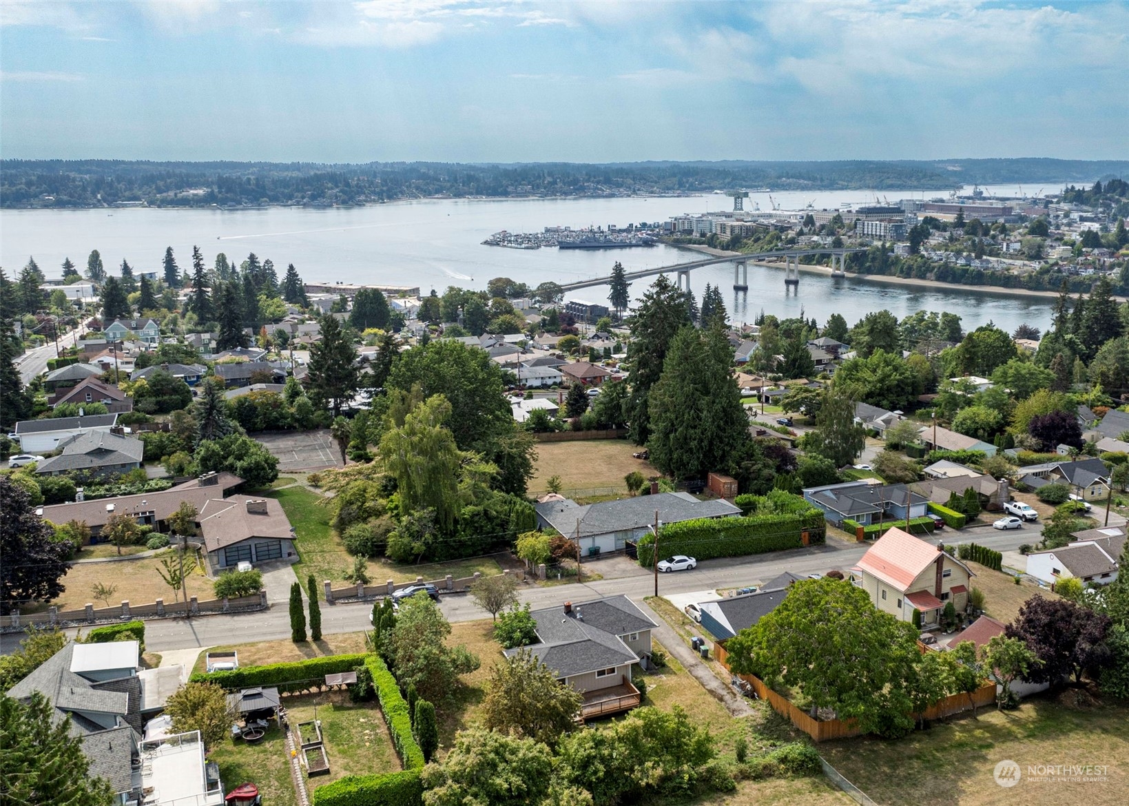 2042 East 18th Street Bremerton, WA 98310 - Photo 29 of 33 an aerial view of multiple house