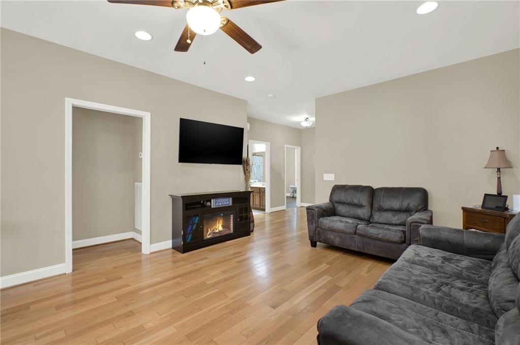 219 Regency Lane Southwest Calhoun, GA 30701 - Photo 14 of 31