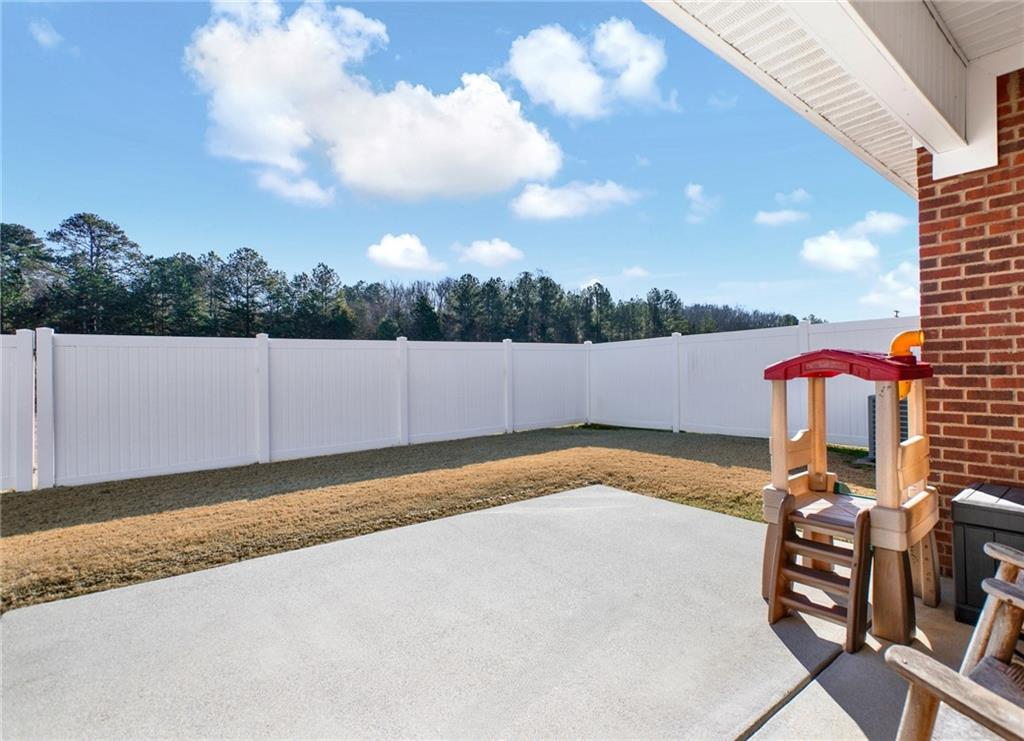 219 Regency Lane Southwest Calhoun, GA 30701 - Photo 5 of 31