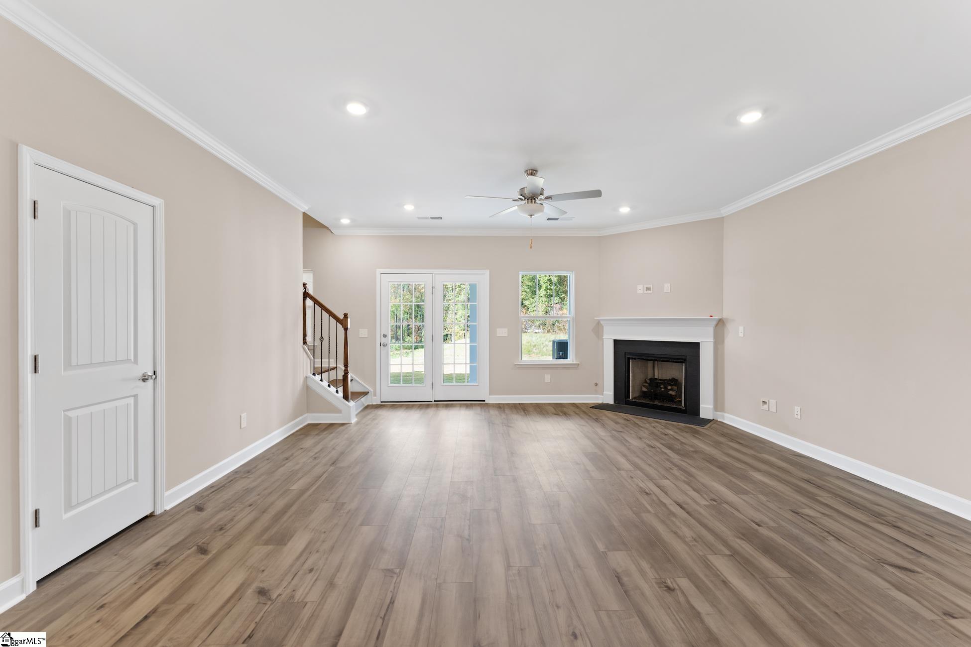 327 Nettle Lane Greenville, SC 29607 - Photo 9 of 36 Gallery Image 9