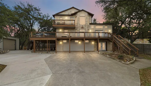$749,000 | 2232 Glenn Drive, Canyon Lake, TX 78133