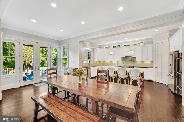 $1,990,000 | 504 Valley Drive Southeast, Vienna, VA 22180