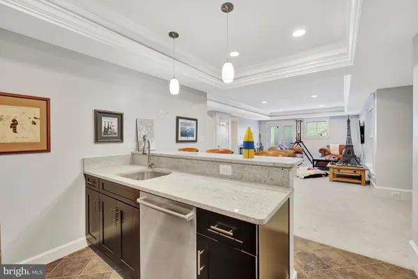 $1,990,000 | 504 Valley Drive Southeast, Vienna, VA 22180