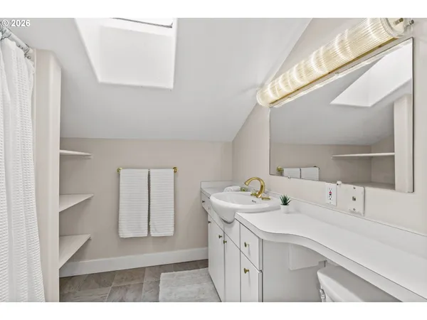 $579,000 | 3283 Stoney Ridge Road, Eugene, OR 97405