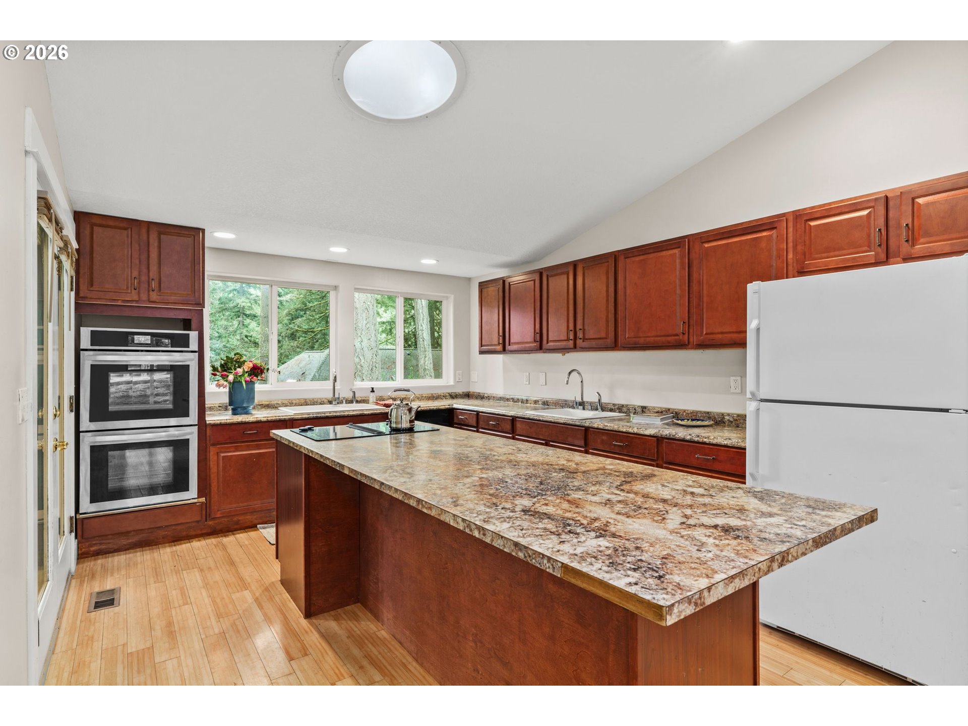 3283 Stoney Ridge Road Eugene, OR 97405 - Photo 8 of 36