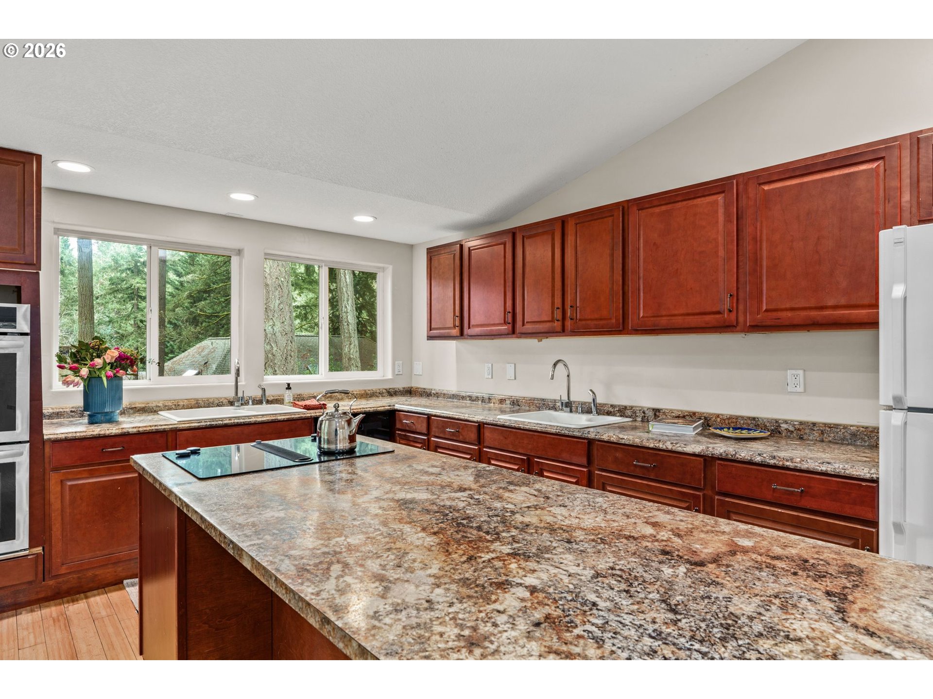 3283 Stoney Ridge Road Eugene, OR 97405 - Photo 9 of 36