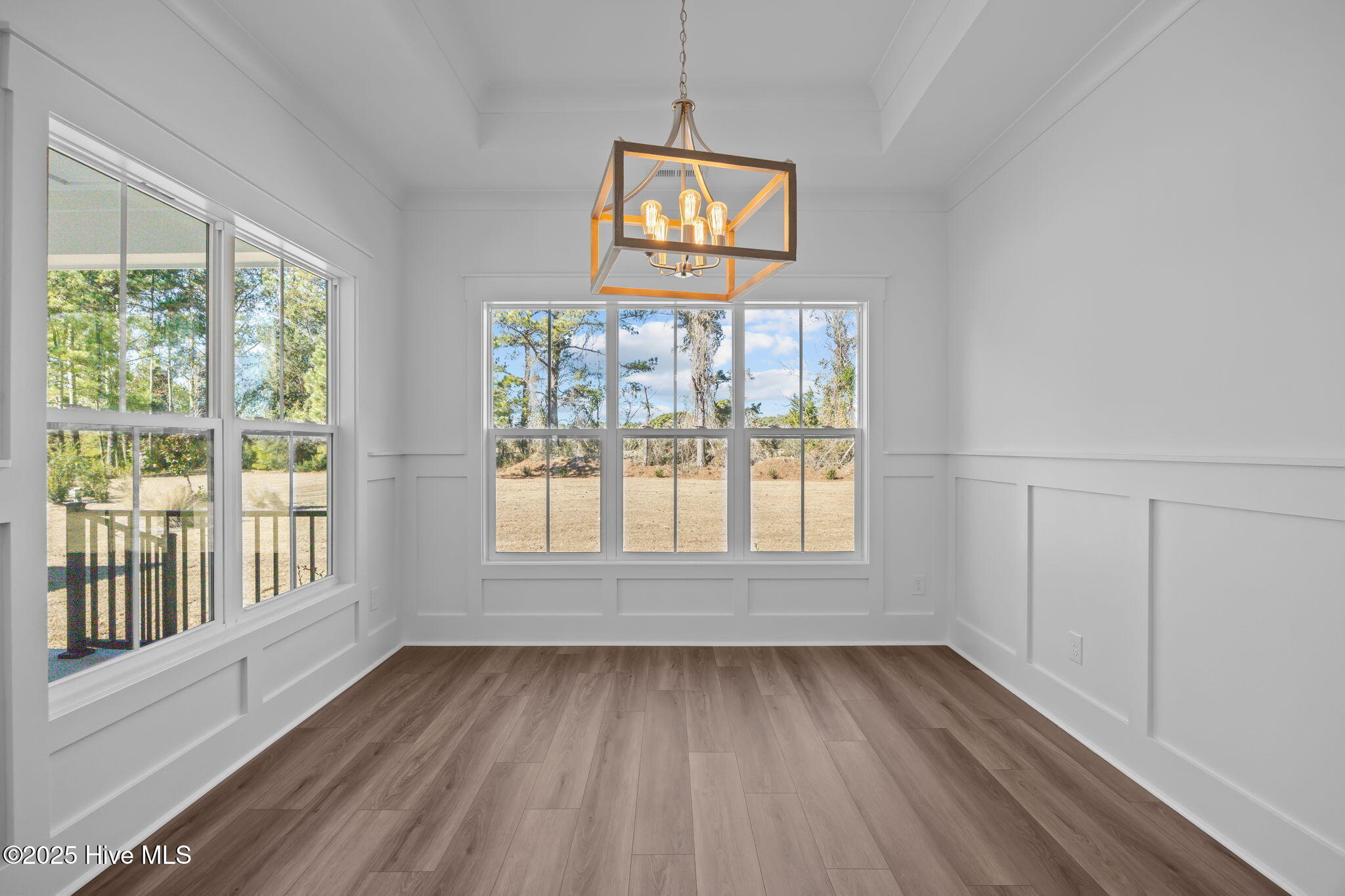 498 Genoe's Point Road Southwest Supply, NC 28462 - Photo 12 of 55 Trey Ceilings and wainscotting