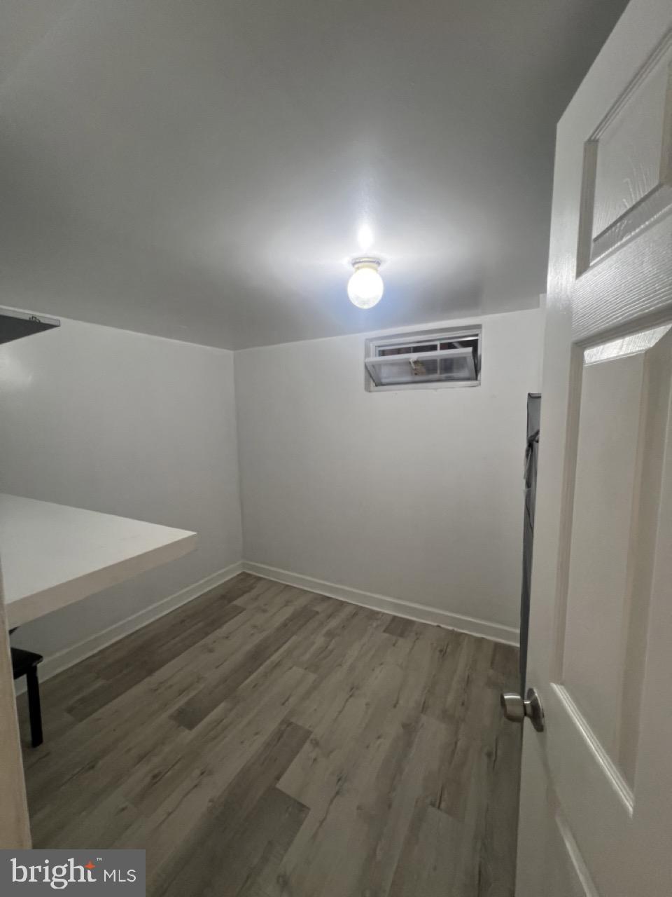927 Southridge Road Baltimore, MD 21228 - Photo 16 of 19 Gallery Image 16