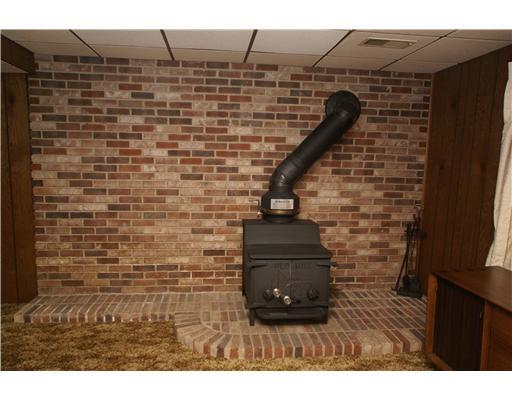 233 Seavey Road Pittsburgh, PA 15223 - Photo 14 of 18 Family Room.