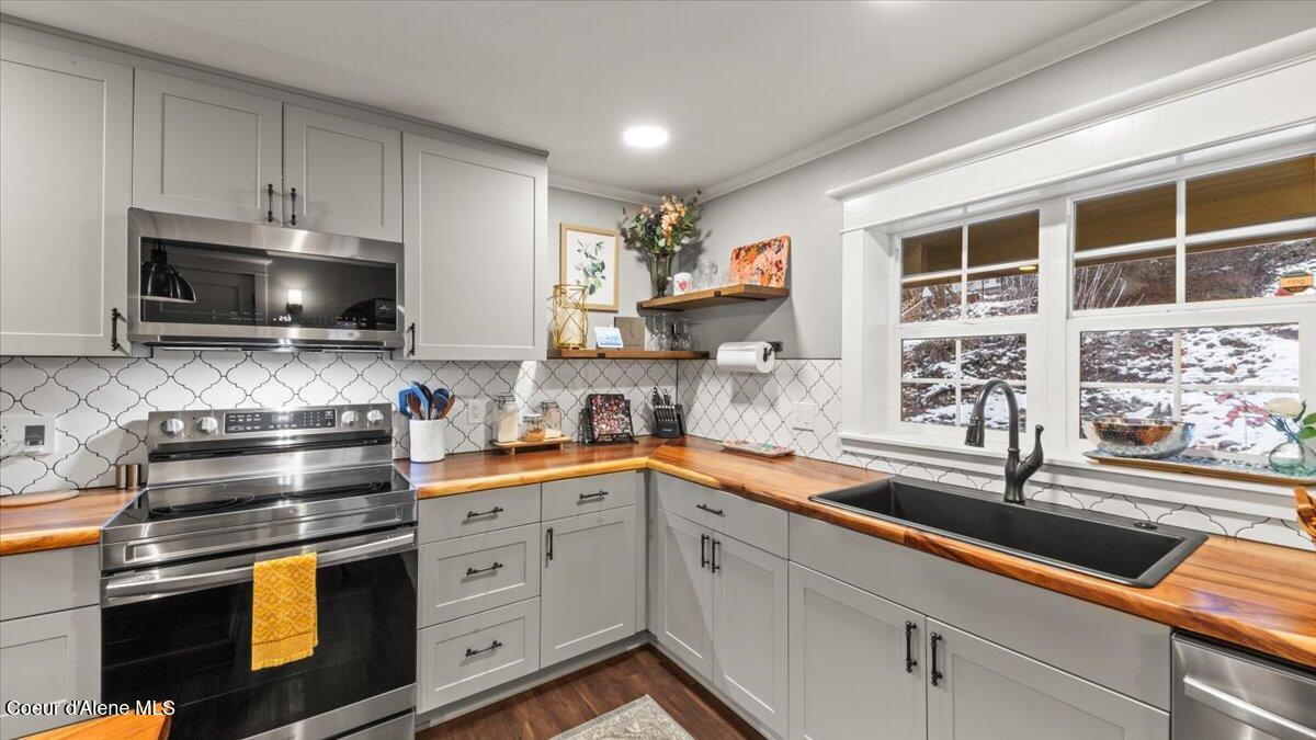 300 Prospect Avenue Harrison, ID 83833 - Photo 19 of 69 030-Nomad Visuals-097