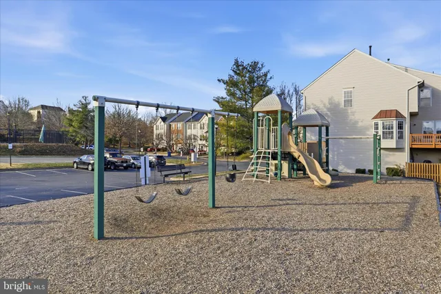 $419,900 | 7455 Brunson Circle, Gainesville, VA 20155