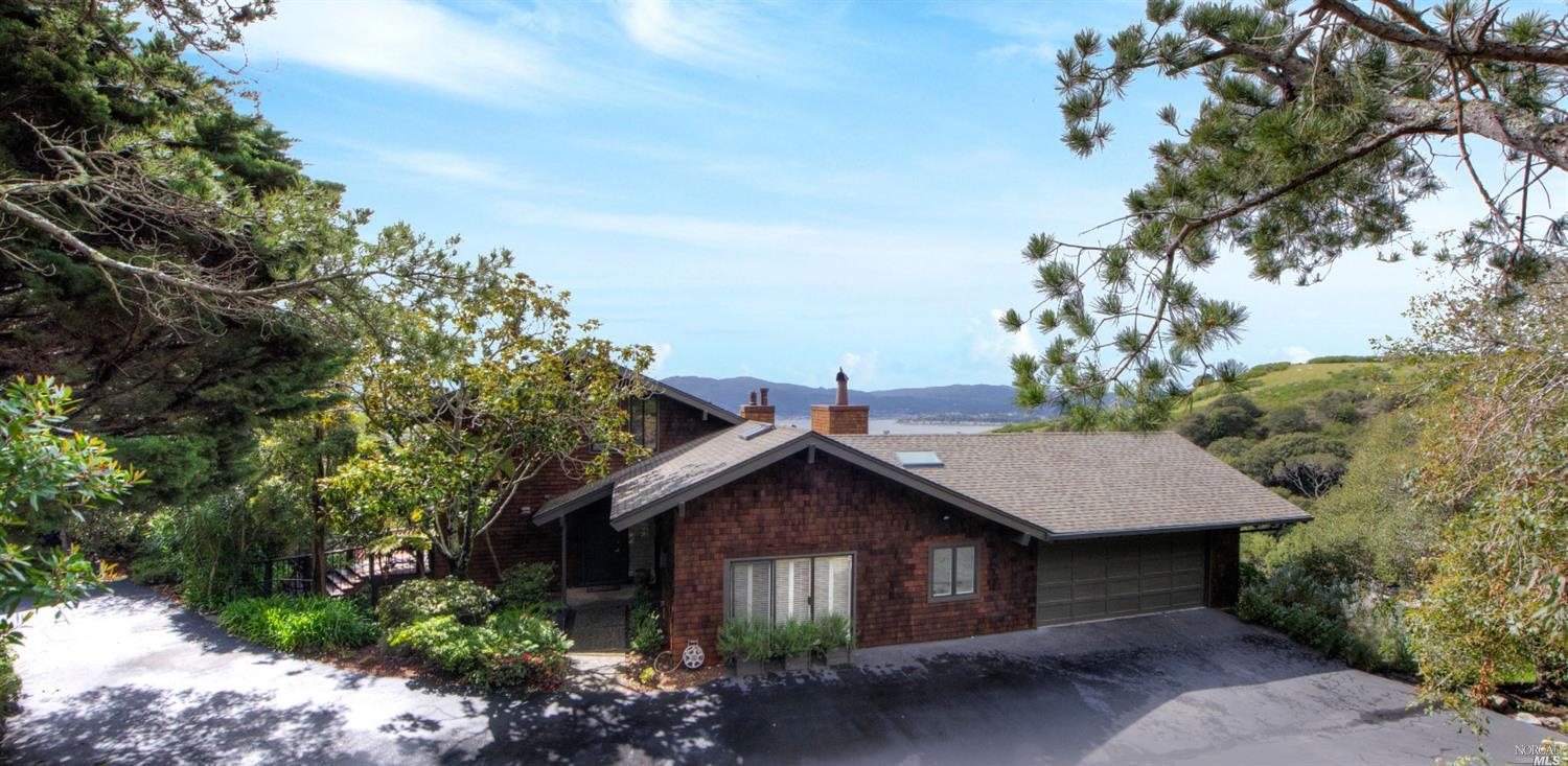 215 Round Hill Road Tiburon, CA 94920 - Photo 1 of 1 Gallery Image 1