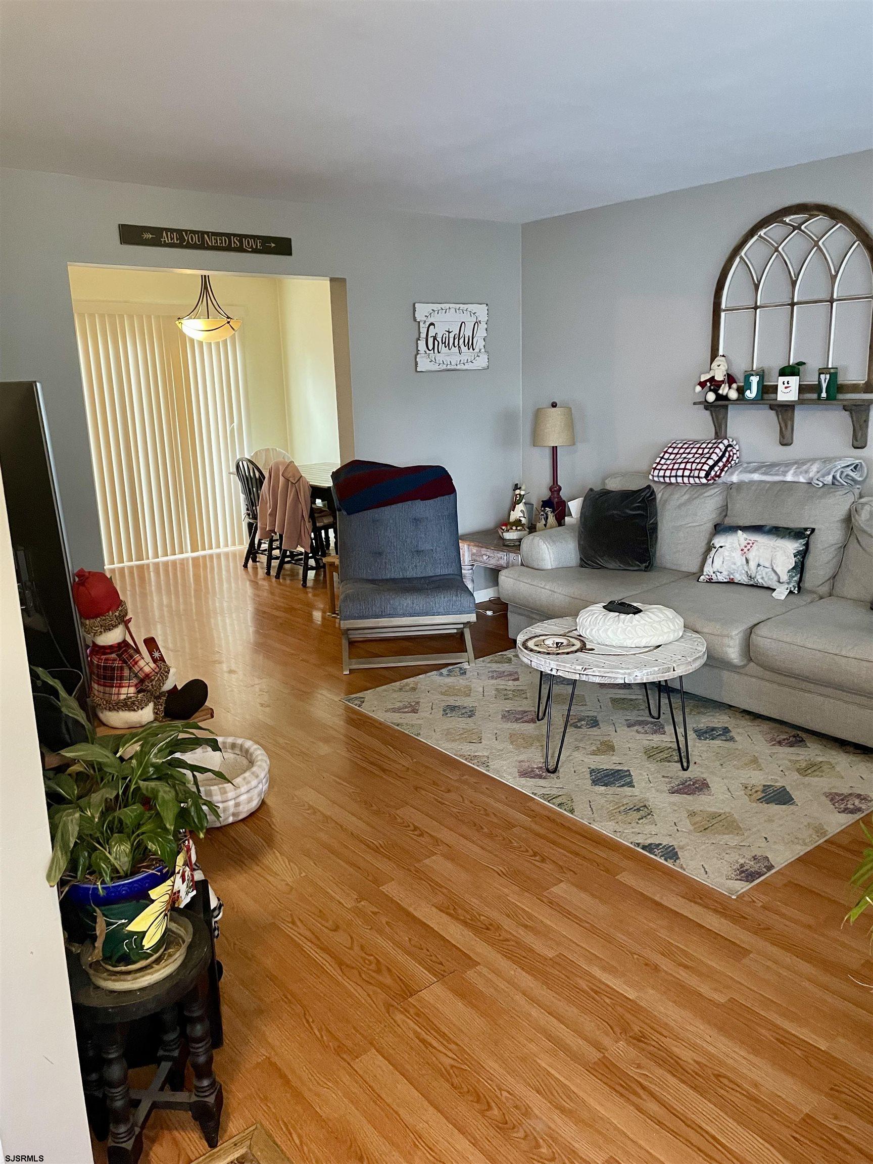 186 Exton Road Somers Point, NJ 08244 - Photo 2 of 17 Gallery Image 2