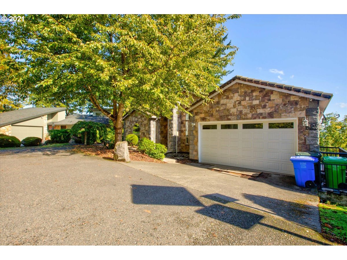 3028 Northeast Rocky Butte Road Portland, OR 97220 - Photo 24 of 32 Gallery Image 24