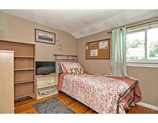 17 Longfellow Road Natick, MA 01760 - Photo 13 of 20