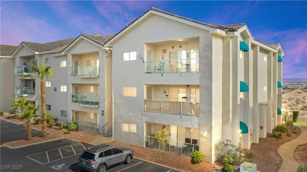 $139,000 | 3550 Bay Sands Drive, Unit 3096, Laughlin, NV 89029