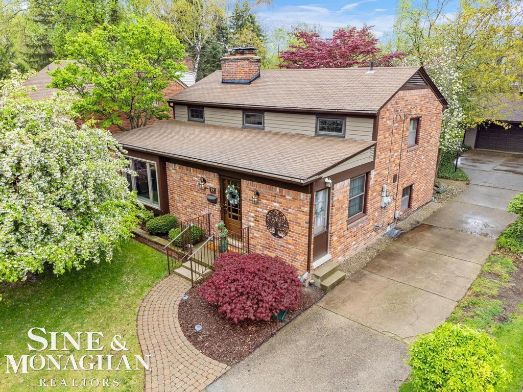 79 Cambridge Road Grosse Pointe, MI 48236 - Photo 41 of 50 50173405-fdb6e947-6c4c-4951-8c92-986625480ae1.JPG