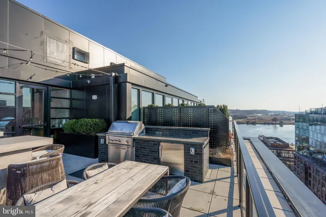 $865,000 | 1300 4th Street Southeast, Unit 715, Washington, DC 20003