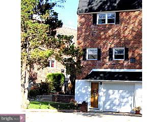 3821 Charteris Road Philadelphia, PA 19154 - Photo 1 of 6 Gallery Image 1