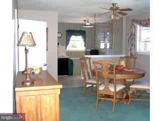 3821 Charteris Road Philadelphia, PA 19154 - Photo 3 of 6 Gallery Image 3