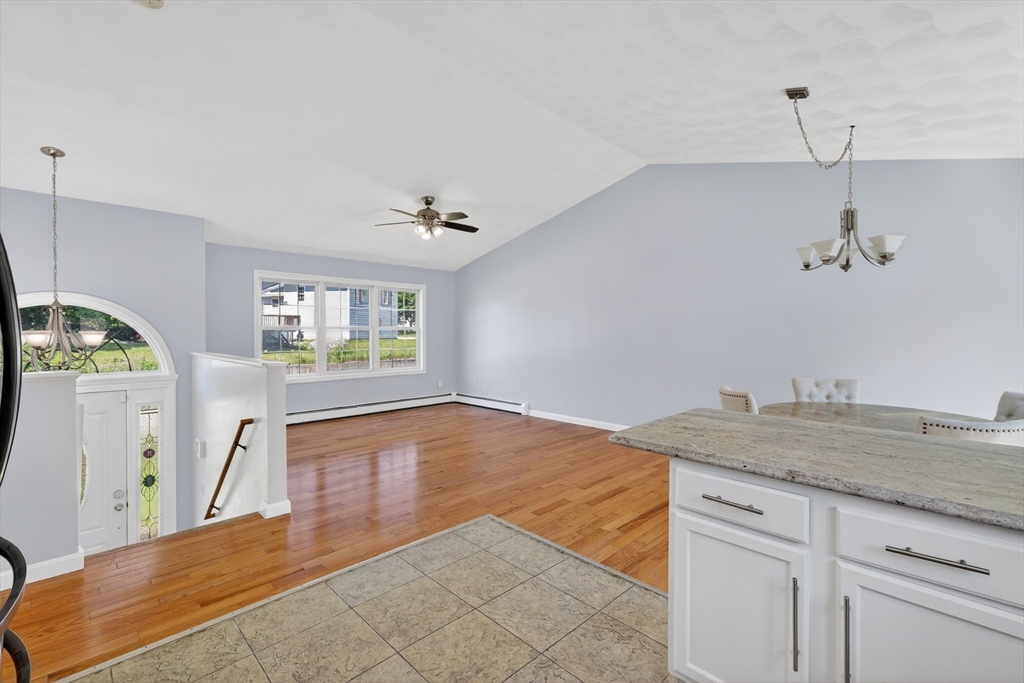 3 Oakleaf Circle Worcester, MA 01603 - Photo 10 of 32