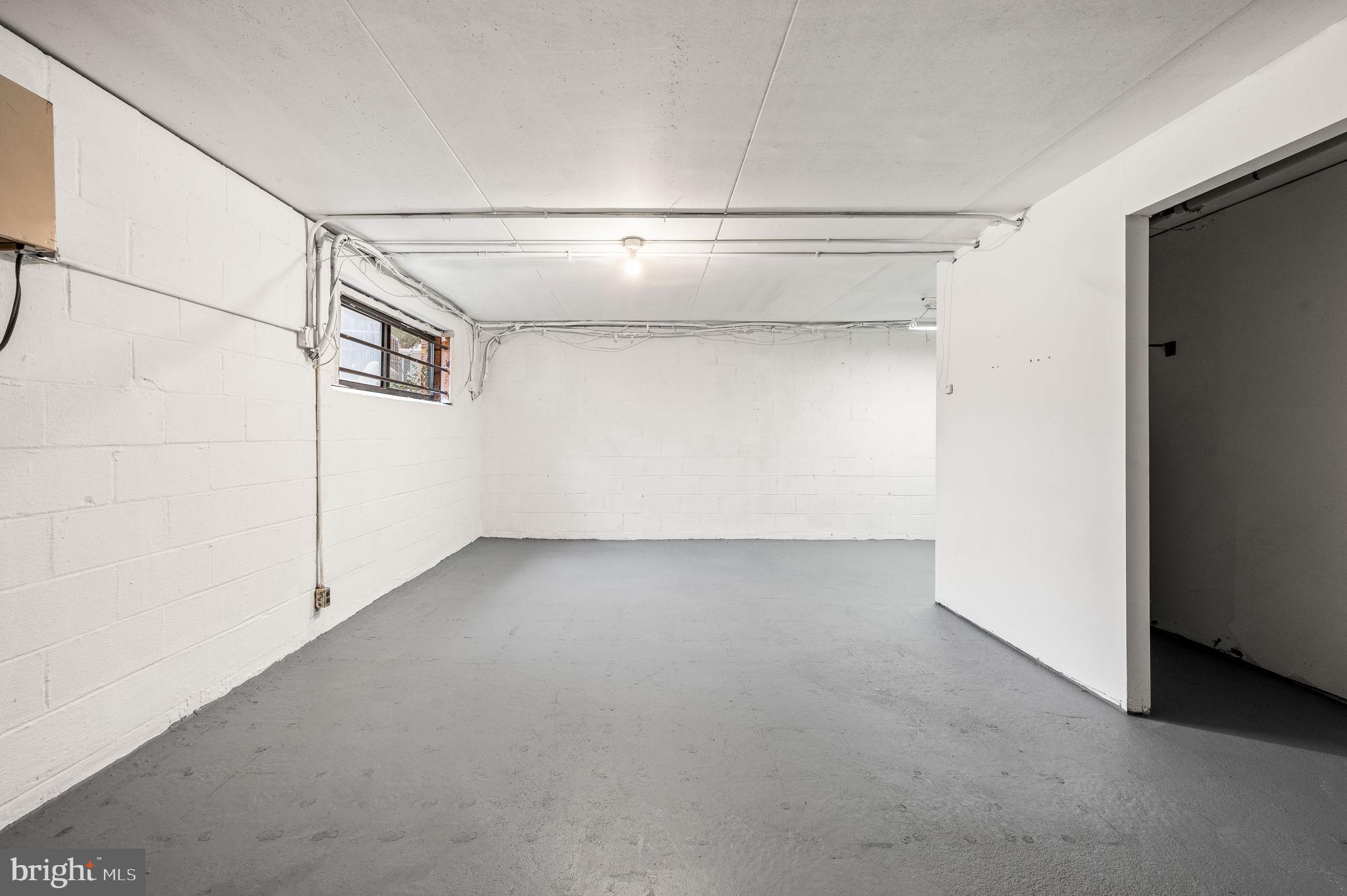 336 Saybrook Lane Wallingford, PA 19086 - Photo 18 of 22 a view of a garage