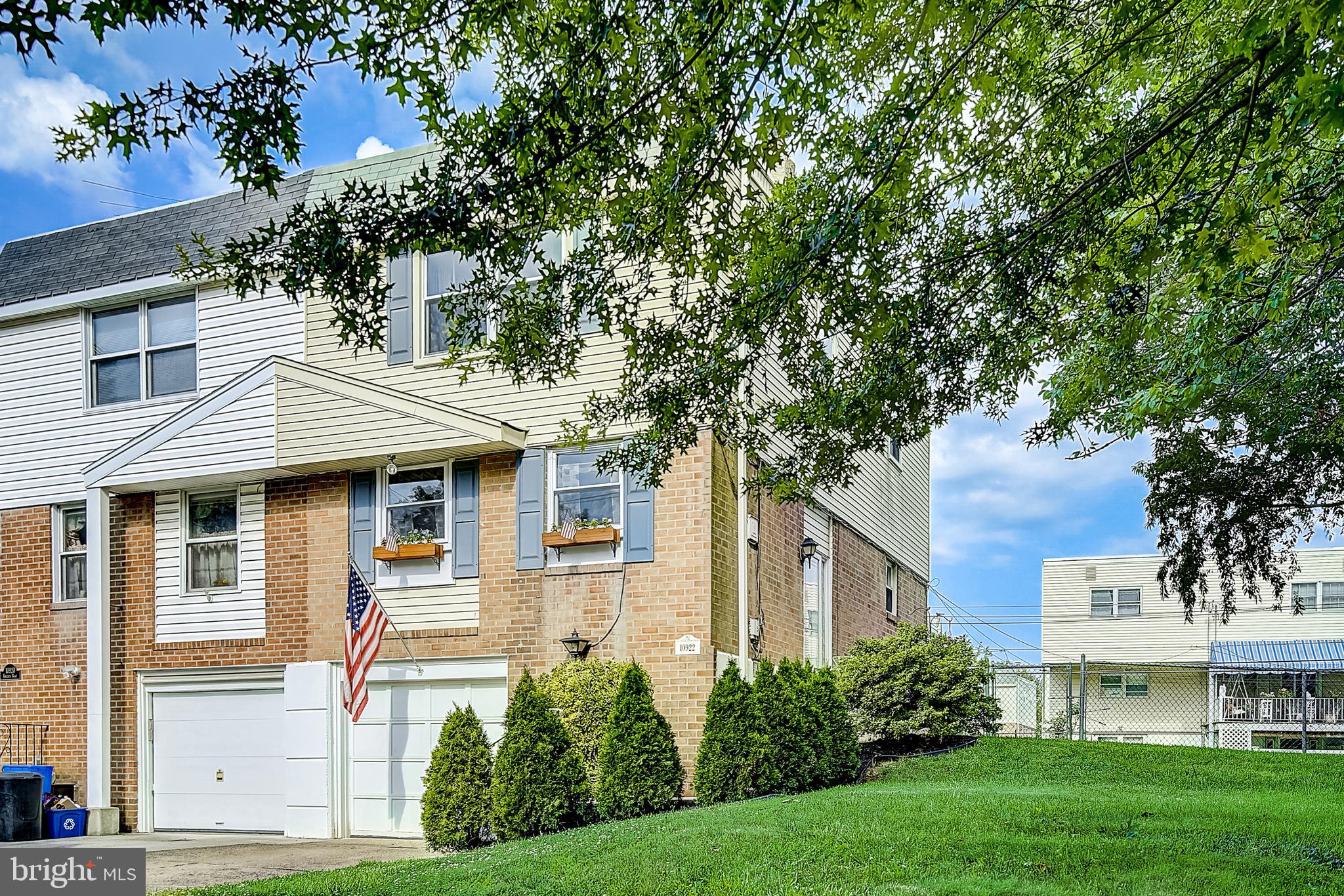 10922 Knights Road Philadelphia, PA 19154 - Photo 2 of 39