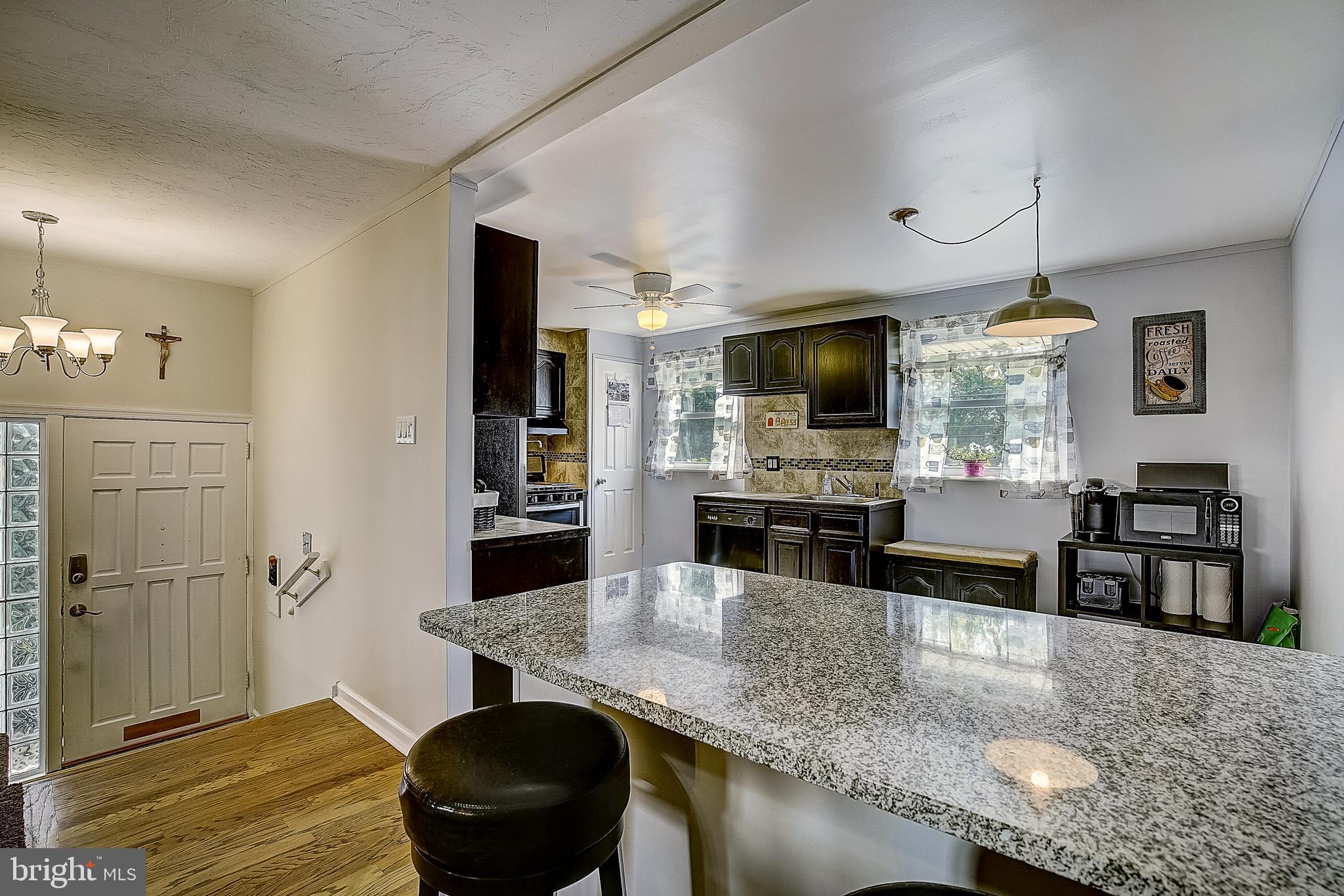 10922 Knights Road Philadelphia, PA 19154 - Photo 12 of 39