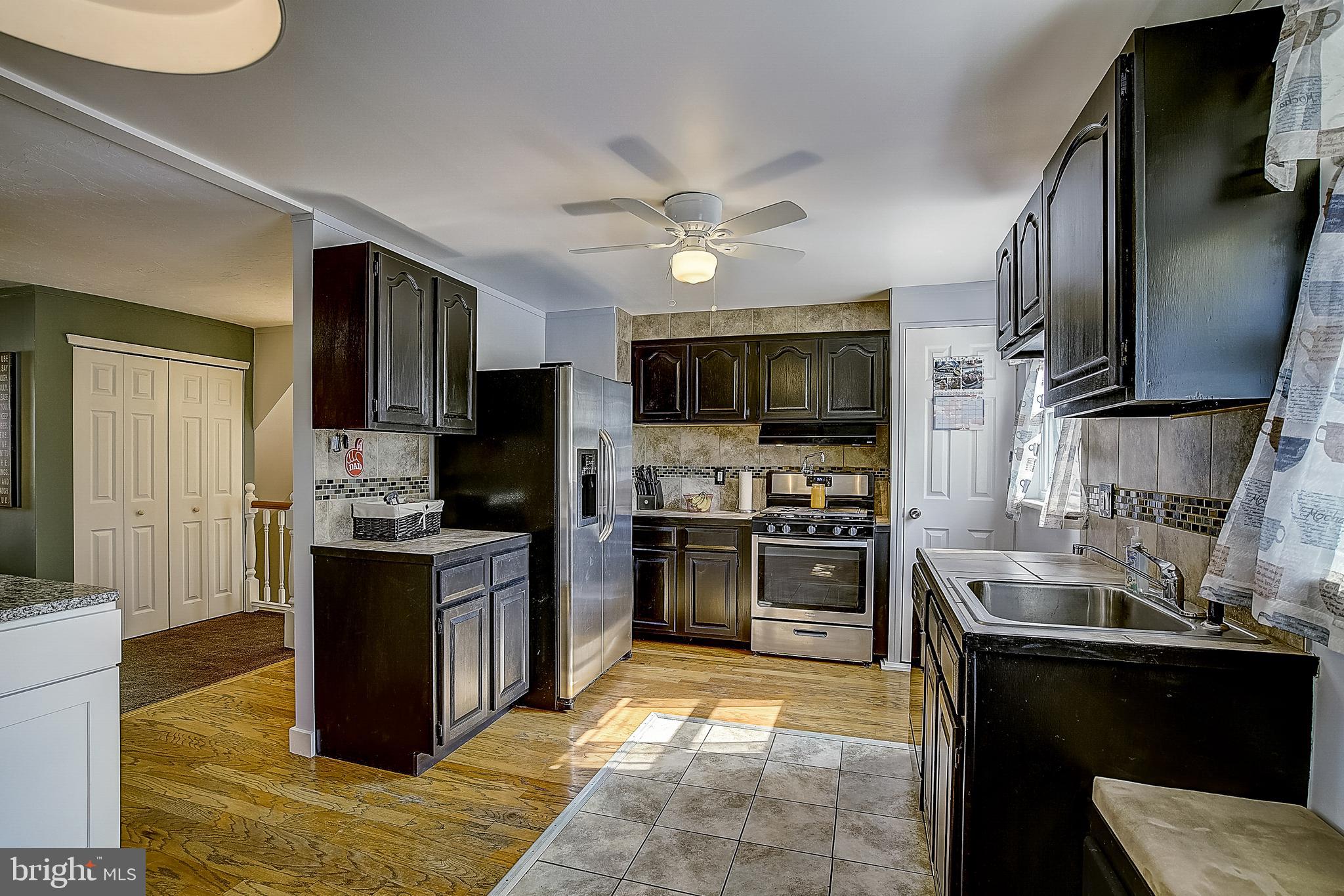 10922 Knights Road Philadelphia, PA 19154 - Photo 14 of 39