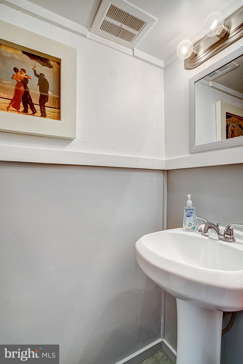 10922 Knights Road Philadelphia, PA 19154 - Photo 31 of 39