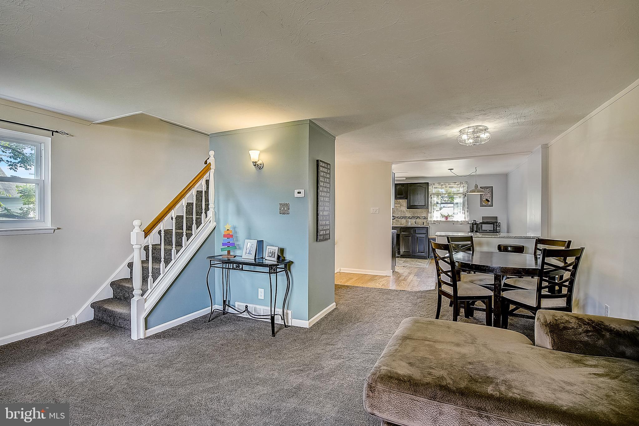 10922 Knights Road Philadelphia, PA 19154 - Photo 8 of 39