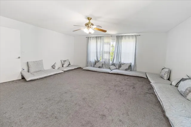 $475,000 | 4 Claridge Court, Bolingbrook, IL 60440