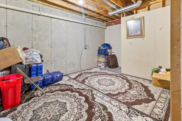 $475,000 | 4 Claridge Court, Bolingbrook, IL 60440