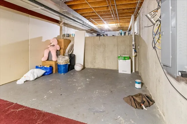 $475,000 | 4 Claridge Court, Bolingbrook, IL 60440