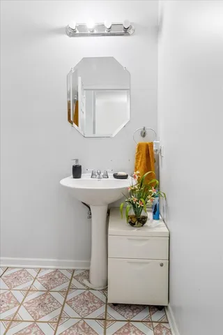 $475,000 | 4 Claridge Court, Bolingbrook, IL 60440