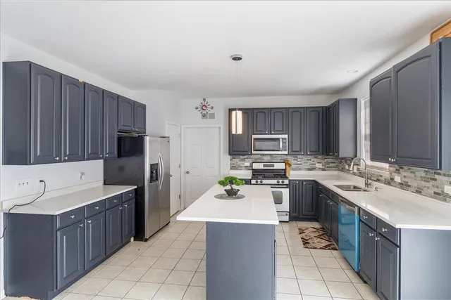 $475,000 | 4 Claridge Court, Bolingbrook, IL 60440