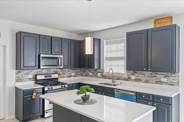 $475,000 | 4 Claridge Court, Bolingbrook, IL 60440