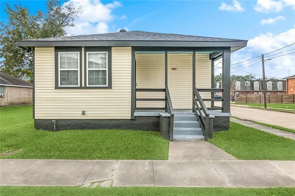 $2,000 | 900 Fried Street, Gretna, LA 70053
