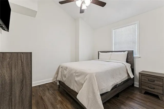 $2,100 | 900 Fried Street, Gretna, LA 70053