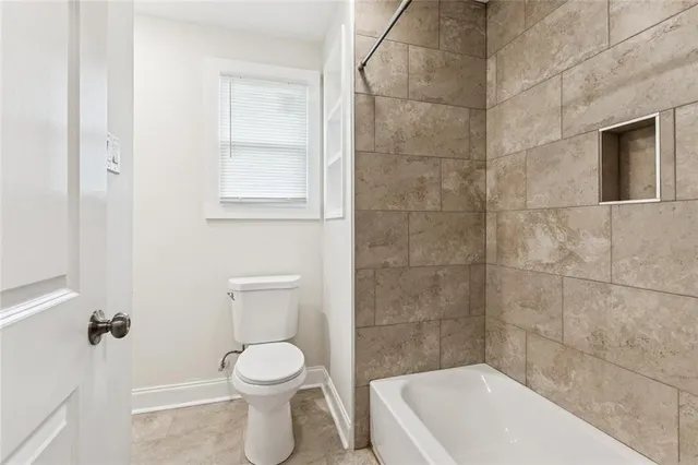 $2,100 | 900 Fried Street, Gretna, LA 70053