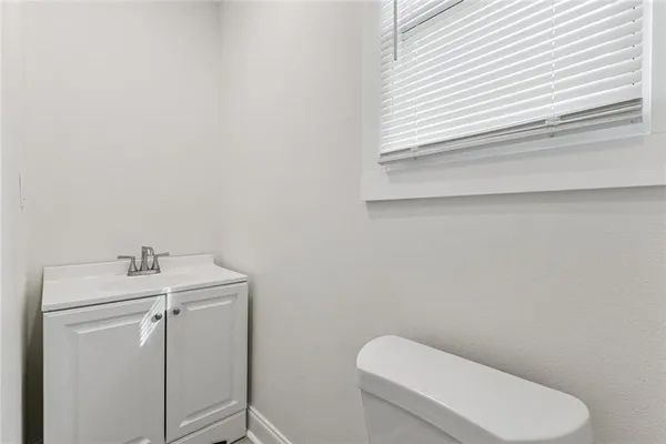$2,000 | 900 Fried Street, Gretna, LA 70053