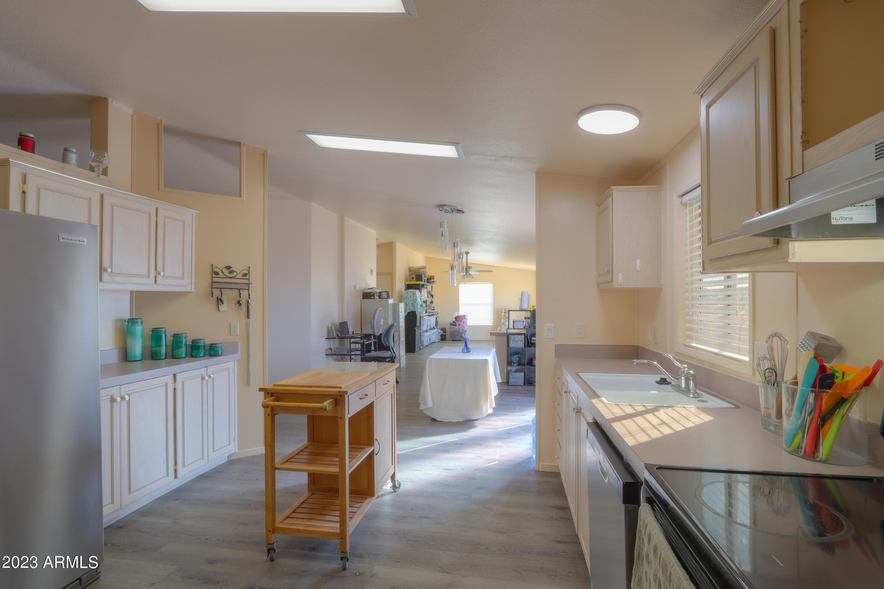 16242 Squatter Road Arizona City, AZ 85123 - Photo 10 of 15 28