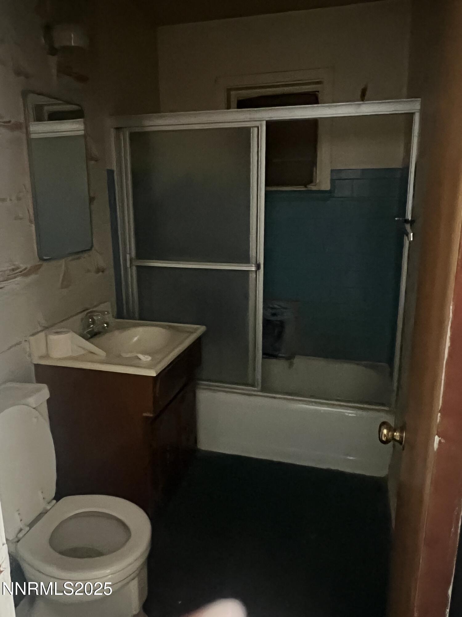 920 Cordone Avenue Reno, NV 89502 - Photo 9 of 15 Full Bath