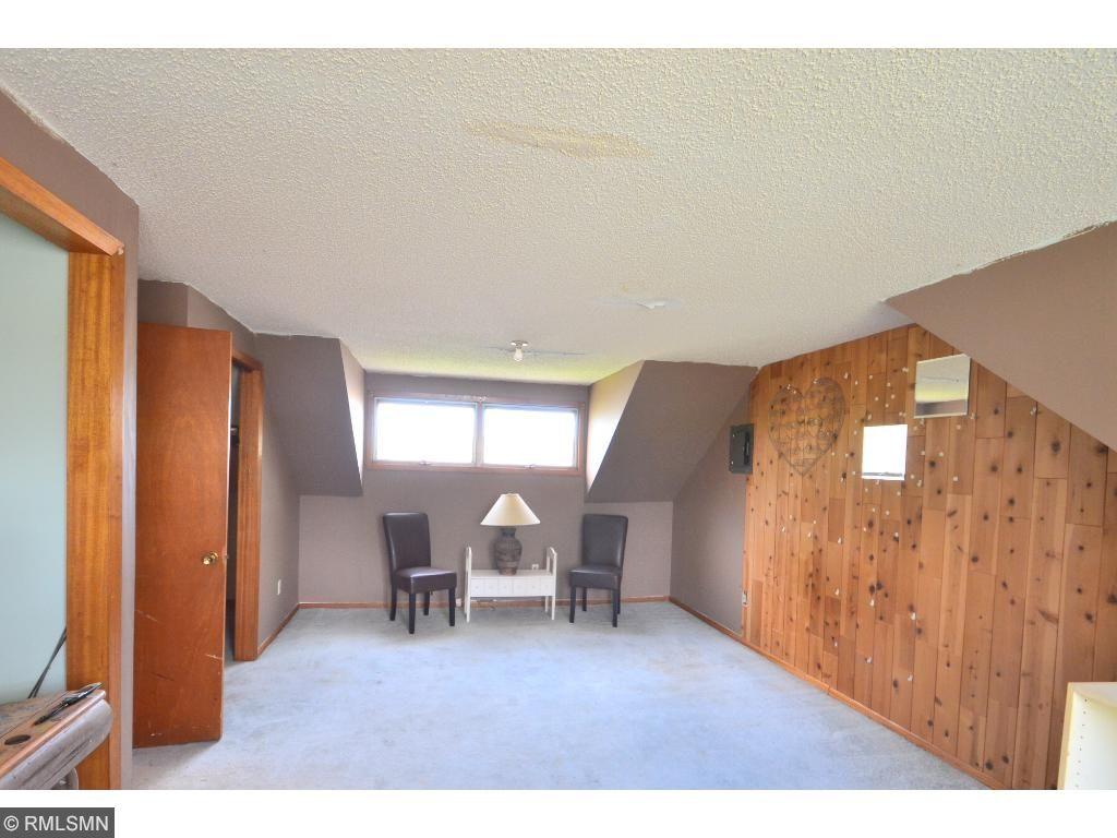 1286 Ripley Avenue Maplewood, MN 55109 - Photo 10 of 21 Gallery Image 10