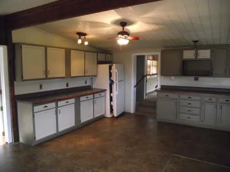 $725,000 | 1316 East Chauvez Road, Scottville, MI 49454