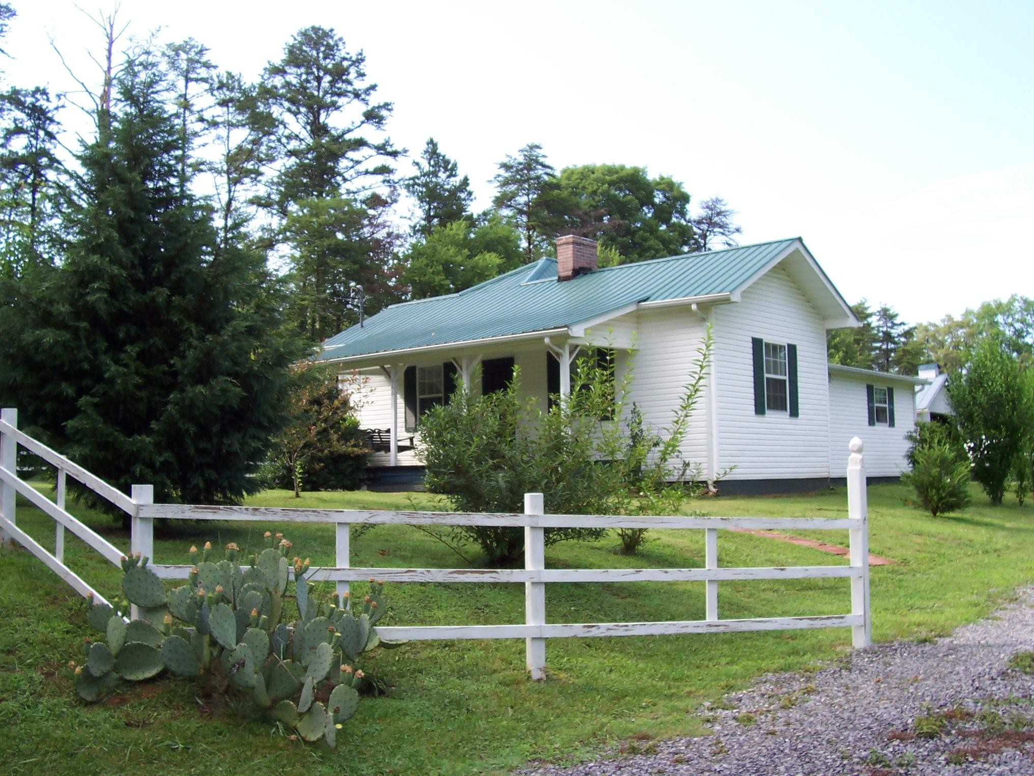166 Akins Road Tellico Plains, TN 37385 - Photo 7 of 22 Gallery Image 7